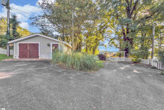 151 Wendy Lane, Inman, SC 29349
