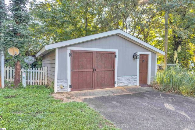 151 Wendy Lane, Inman, SC 29349