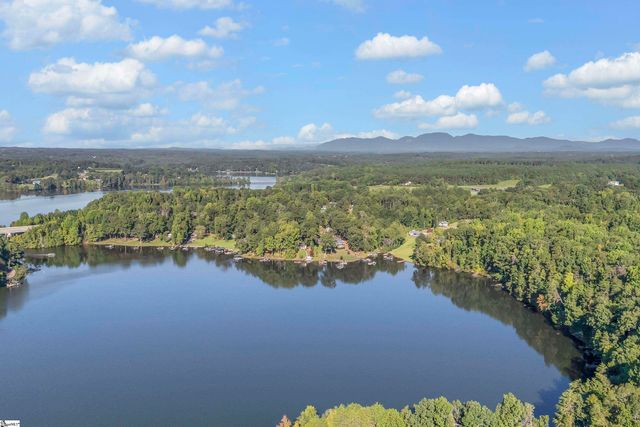 151 Wendy Lane, Inman, SC 29349