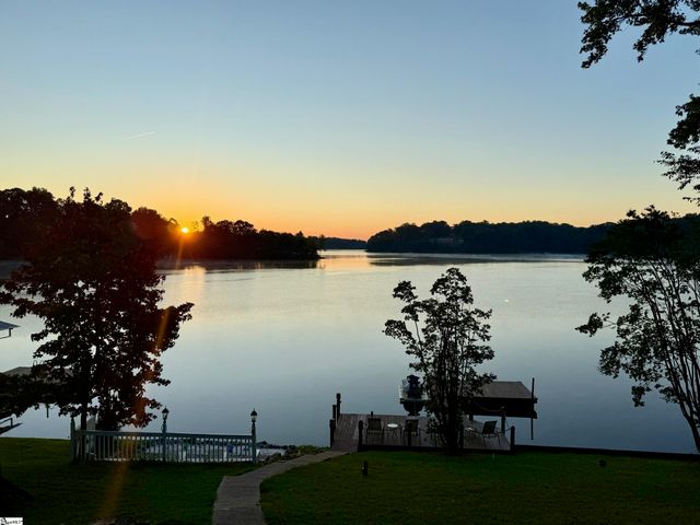 151 Wendy Lane, Inman, SC 29349