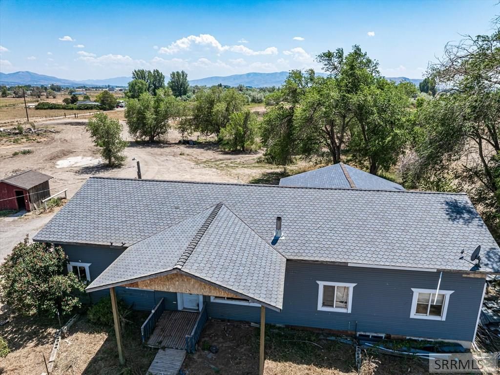 Image 7 of property listing at 386 Cutshalts Rd, Pocatello, ID 83202