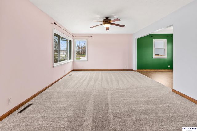4422 N Somers Avenue, Fremont, NE 68025