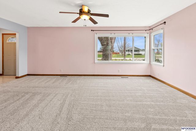 4422 N Somers Avenue, Fremont, NE 68025