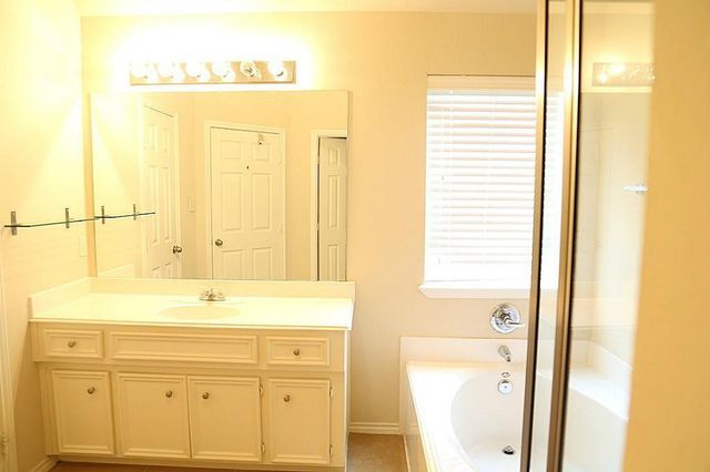 2926 Hebert Trail Drive, Houston, TX 77082