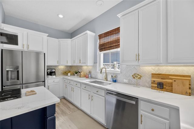 5240 BRIGHTON SHORE DRIVE, Apollo Beach, FL 33572