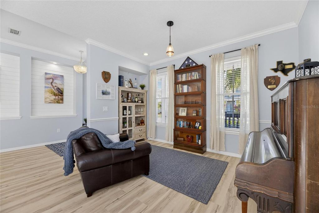 Image 12 of property listing at 5240 BRIGHTON SHORE DRIVE, Apollo Beach, FL 33572