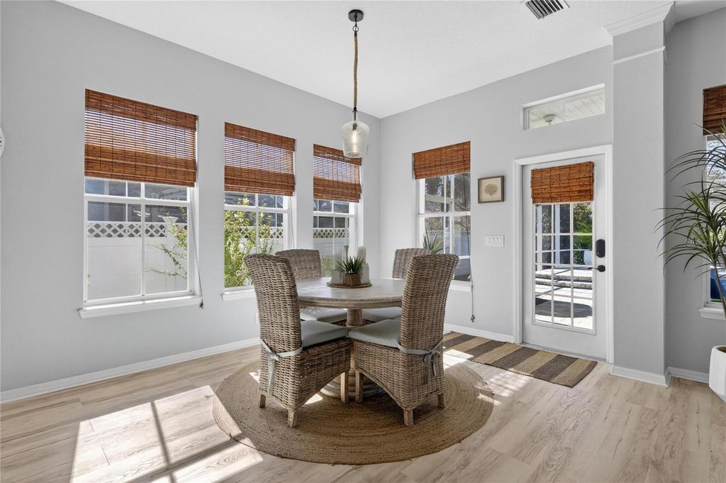 Image 26 of property listing at 5240 BRIGHTON SHORE DRIVE, Apollo Beach, FL 33572