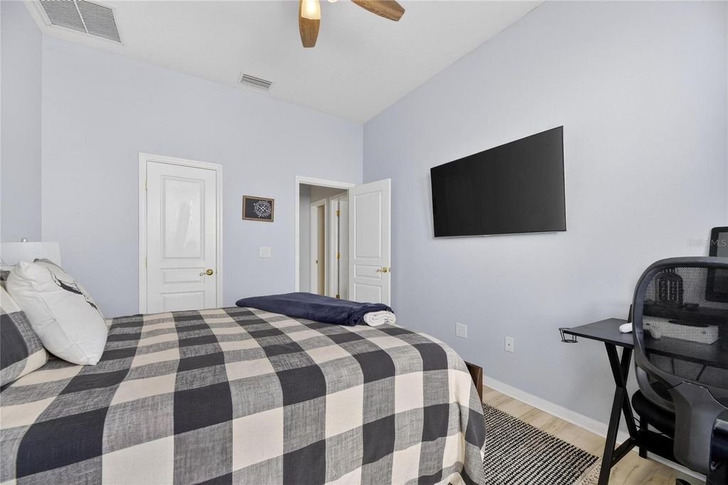 Image 53 of property listing at 5240 BRIGHTON SHORE DRIVE, Apollo Beach, FL 33572