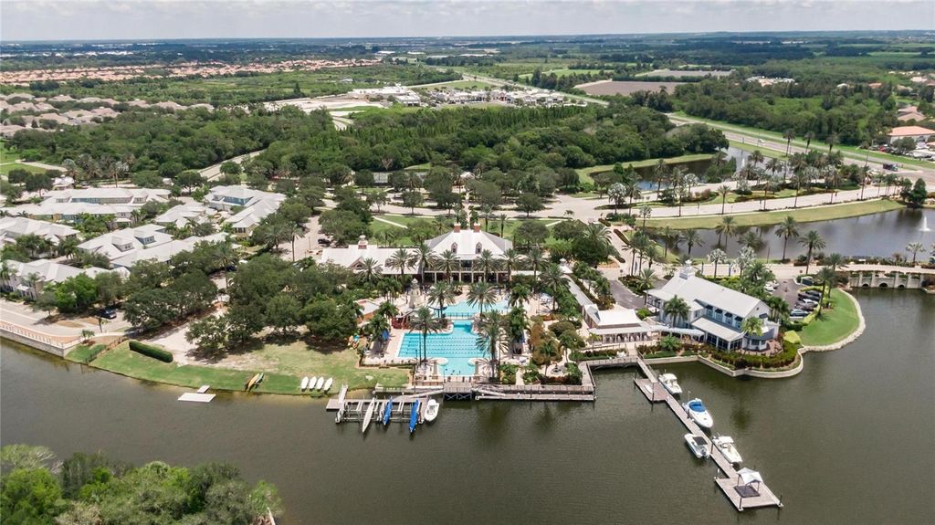 Image 97 of property listing at 5240 BRIGHTON SHORE DRIVE, Apollo Beach, FL 33572