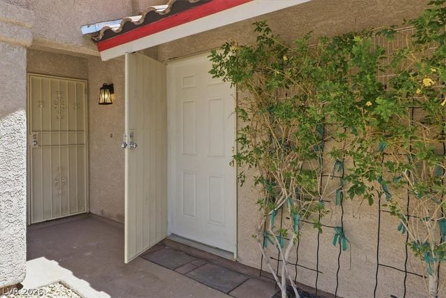 1344 White Drive, Las Vegas, NV 89119