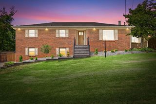 125 Donna Dr, Hopkinsville, KY 42240