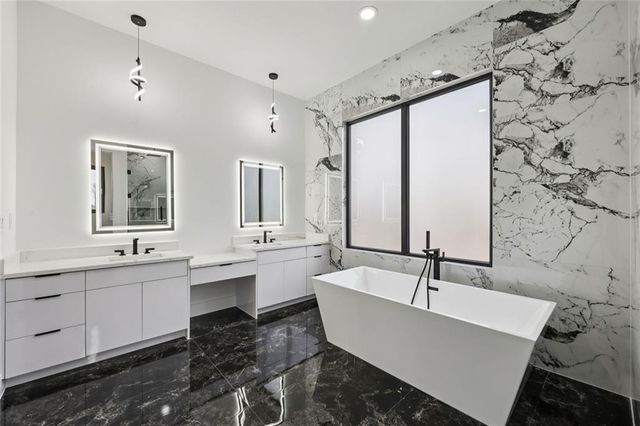 21 Rocky Ridge Way, Auburn, GA 30011