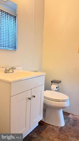 19 E BURD ST, Shippensburg, PA 17257