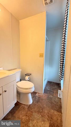 19 E BURD ST, Shippensburg, PA 17257
