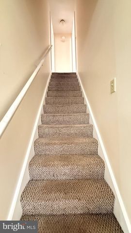 19 E BURD ST, Shippensburg, PA 17257