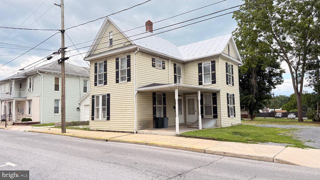 19 E BURD ST, Shippensburg, PA 17257