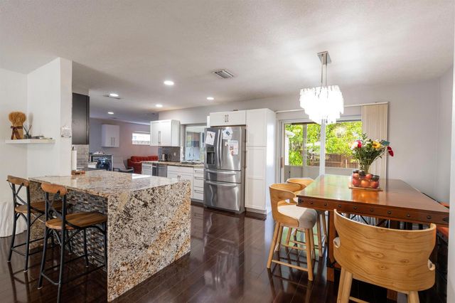2141 N 56th Avenue, Hollywood, FL 33021
