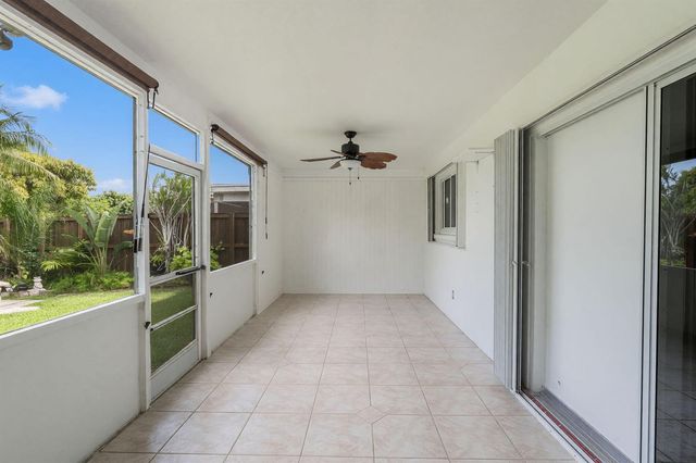 2141 N 56th Avenue, Hollywood, FL 33021