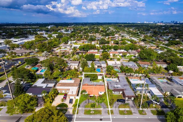 2141 N 56th Avenue, Hollywood, FL 33021