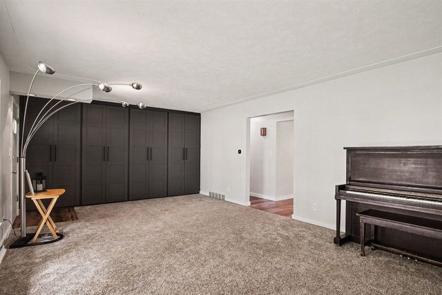 11351 Brown Avenue, Allendale, MI 49401
