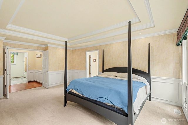16657 SE 49th Street, Bellevue, WA 98006