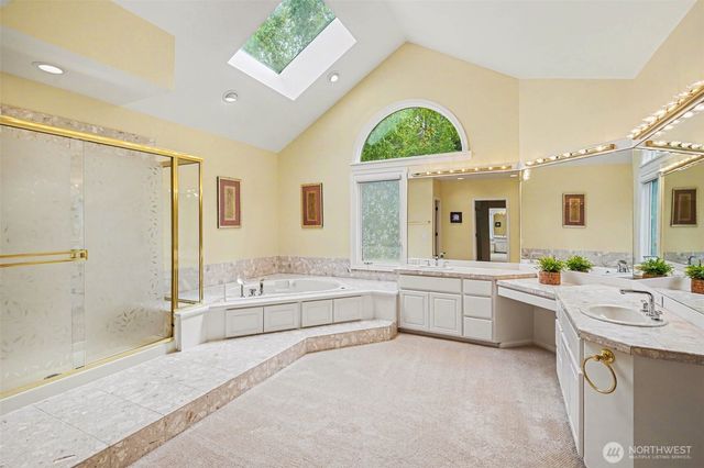 16657 SE 49th Street, Bellevue, WA 98006