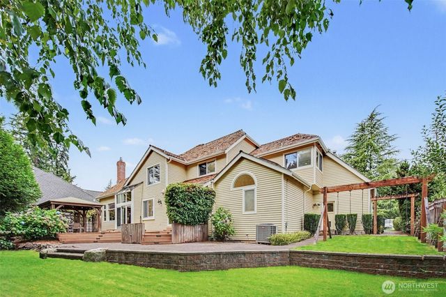16657 SE 49th Street, Bellevue, WA 98006
