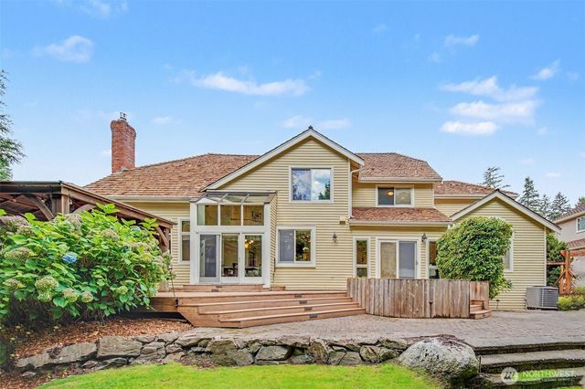 16657 SE 49th Street, Bellevue, WA 98006