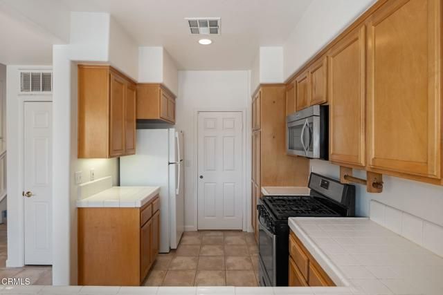 565 Sweet Rain Place Place, Goleta, CA 93117