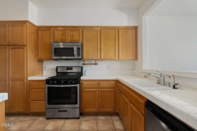 565 Sweet Rain Place Place, Goleta, CA 93117