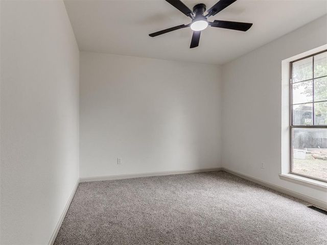 1032 Harrison Street, Harrah, OK 73045