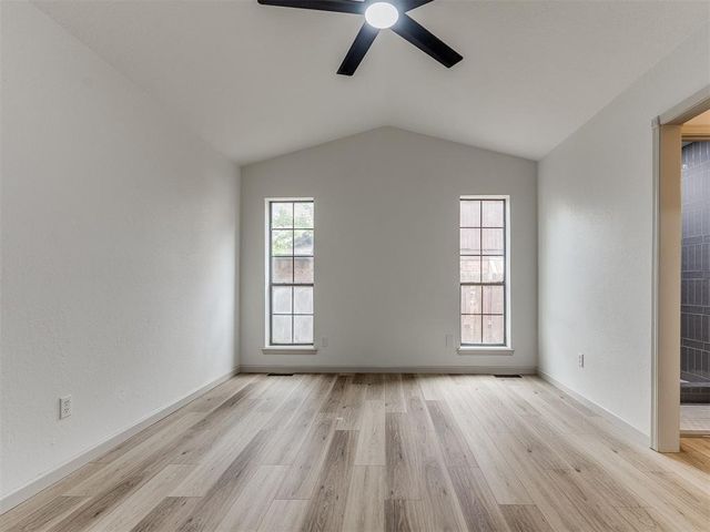 1032 Harrison Street, Harrah, OK 73045