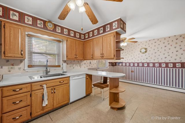 3717 Grandmore Avenue, Gurnee, IL 60031