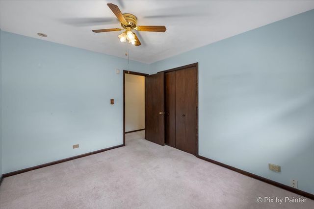 3717 Grandmore Avenue, Gurnee, IL 60031