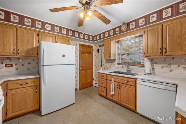 3717 Grandmore Avenue, Gurnee, IL 60031
