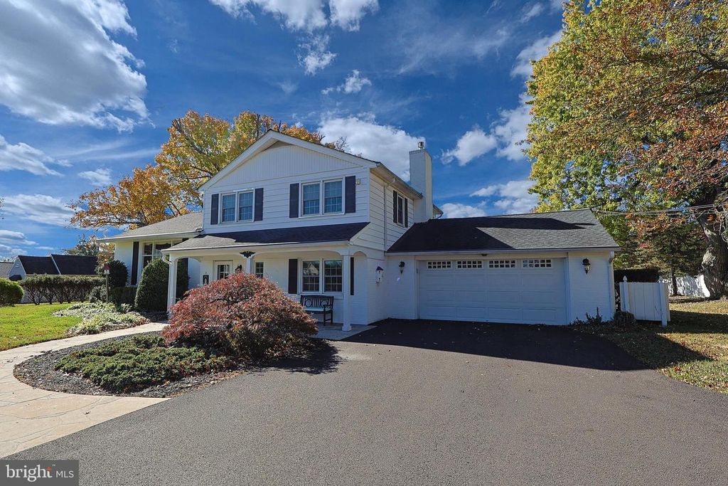 3632 BRISTOL RD, Chalfont, PA 18914