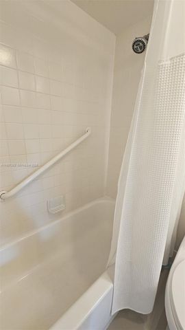 1401 SW 128th Ter 410H, Pembroke Pines, FL 33027