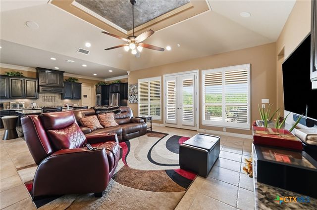 1542 Melanie Circle, San Antonio, TX 78258