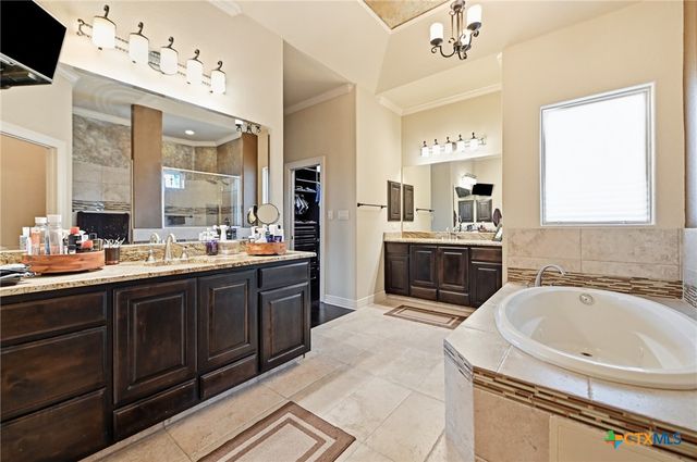 1542 Melanie Circle, San Antonio, TX 78258