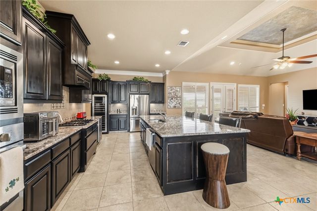 1542 Melanie Circle, San Antonio, TX 78258