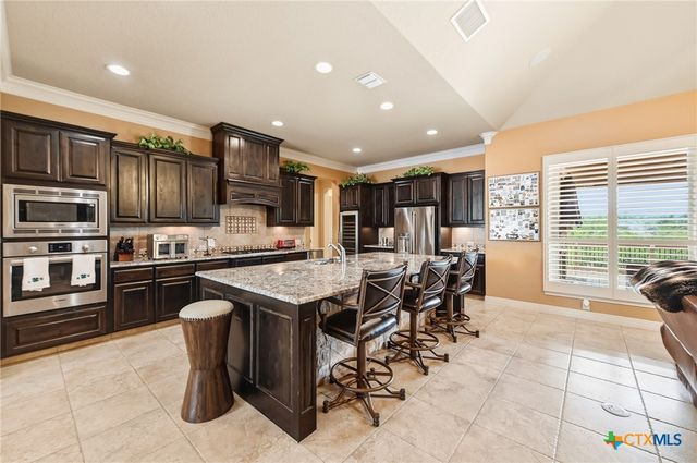 1542 Melanie Circle, San Antonio, TX 78258