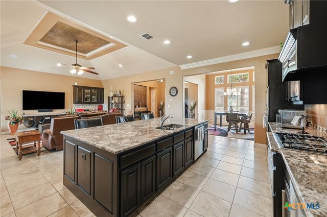 1542 Melanie Circle, San Antonio, TX 78258