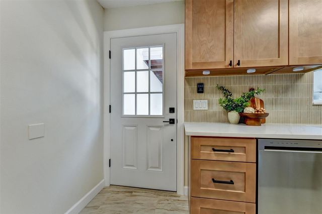 11906 DIETZ DRIVE 22, Tampa, FL 33626