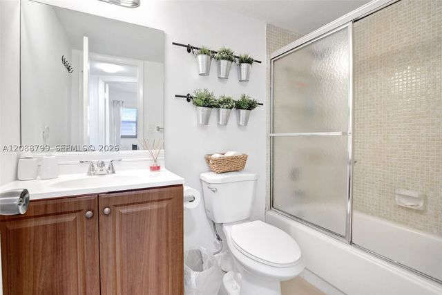 8400 Sunrise Lakes Blvd 312, Sunrise, FL 33322