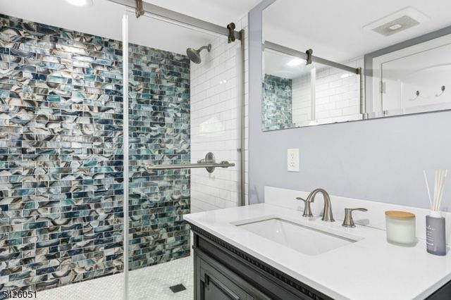 15 Roosevelt Ave, Berkeley Heights Twp., NJ 07922