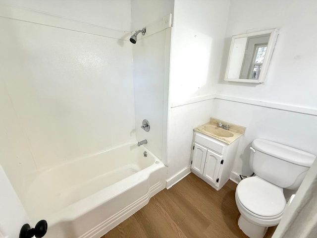 2016 S Market St, Wichita, KS 67211