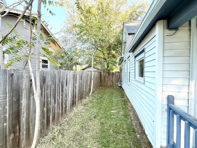 2016 S Market St, Wichita, KS 67211