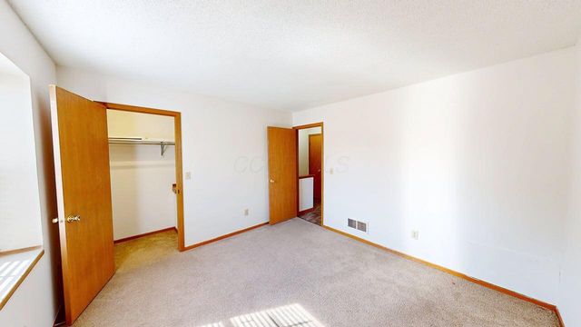 5273 Brandy Oaks Lane, Columbus, OH 43220