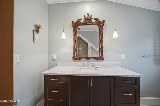 319 E Nash Street, Southport, NC 28461