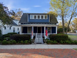 319 E Nash Street, Southport, NC 28461
